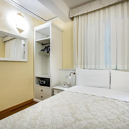Hotel Alessandra 2*