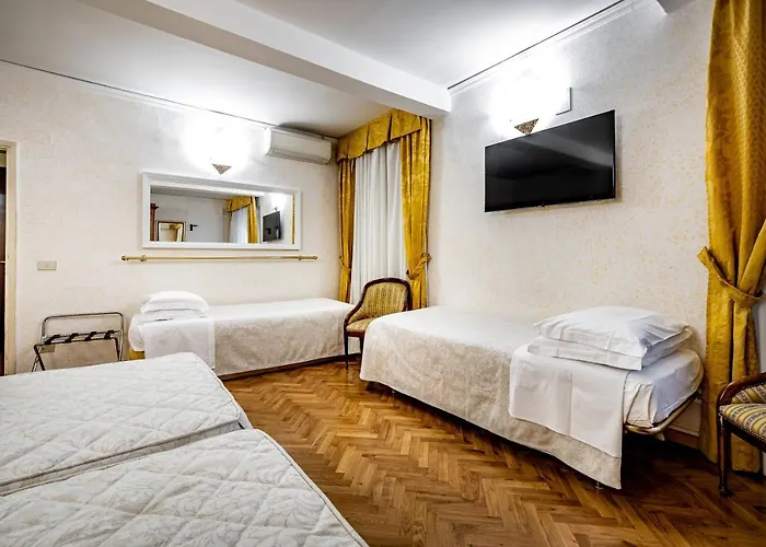 Alessandra Отель Флоренция