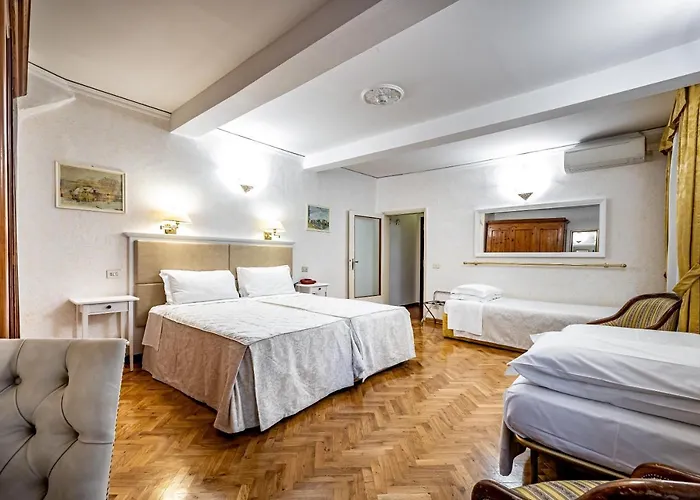 Alessandra Отель Флоренция